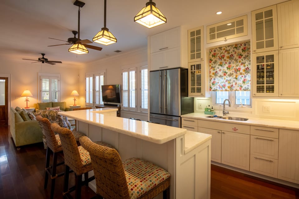 Fully equipped gourmet kitchen with bar seating