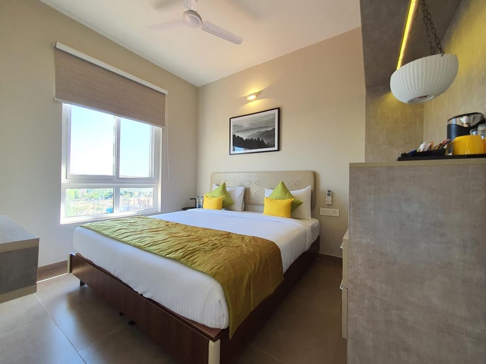 Egyptian cotton sheets, premium bedding, memory foam beds, minibar