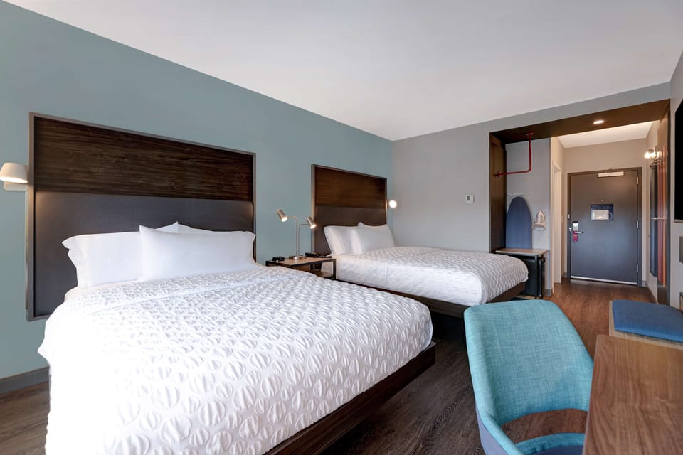 Desk, blackout drapes, iron/ironing board, free WiFi