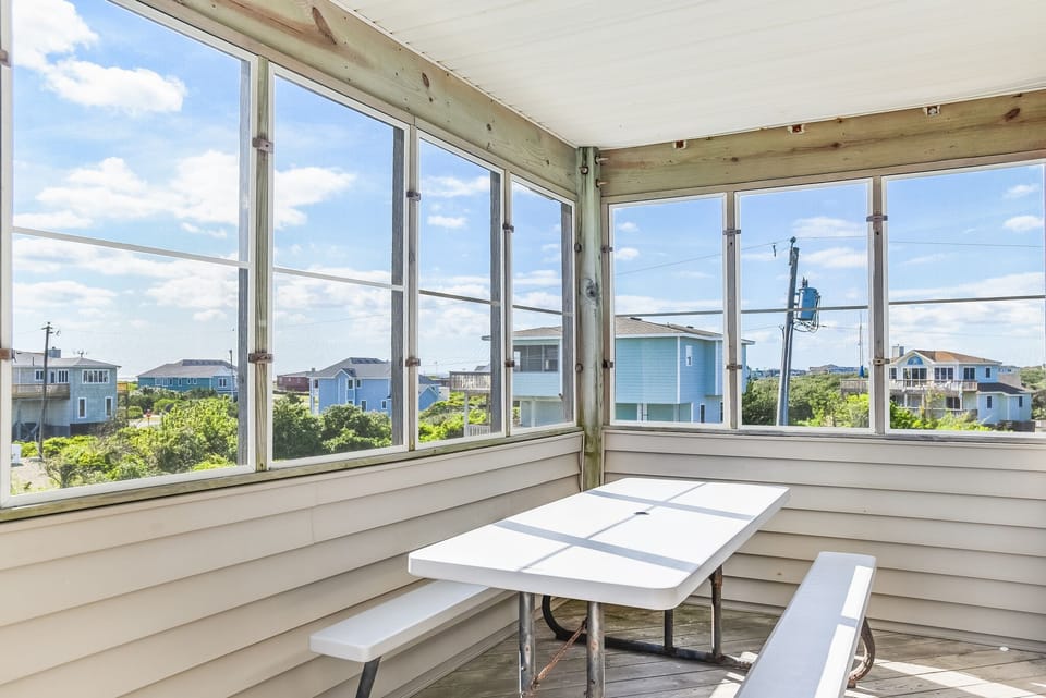 SH180: Seagrove l Top Level Screened Porch