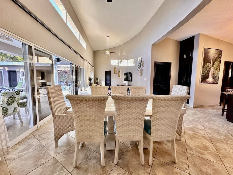 ✨CASA COCO-OASIS✨Ravine, Superior 6 Master @ Casa Linda