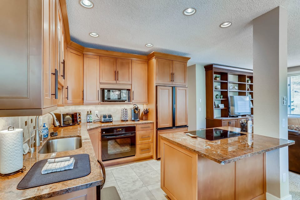 Full Kitchen