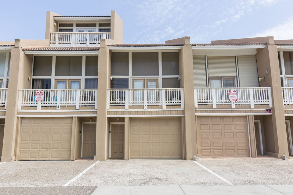 Front Exterior to the property. You are in unit #3