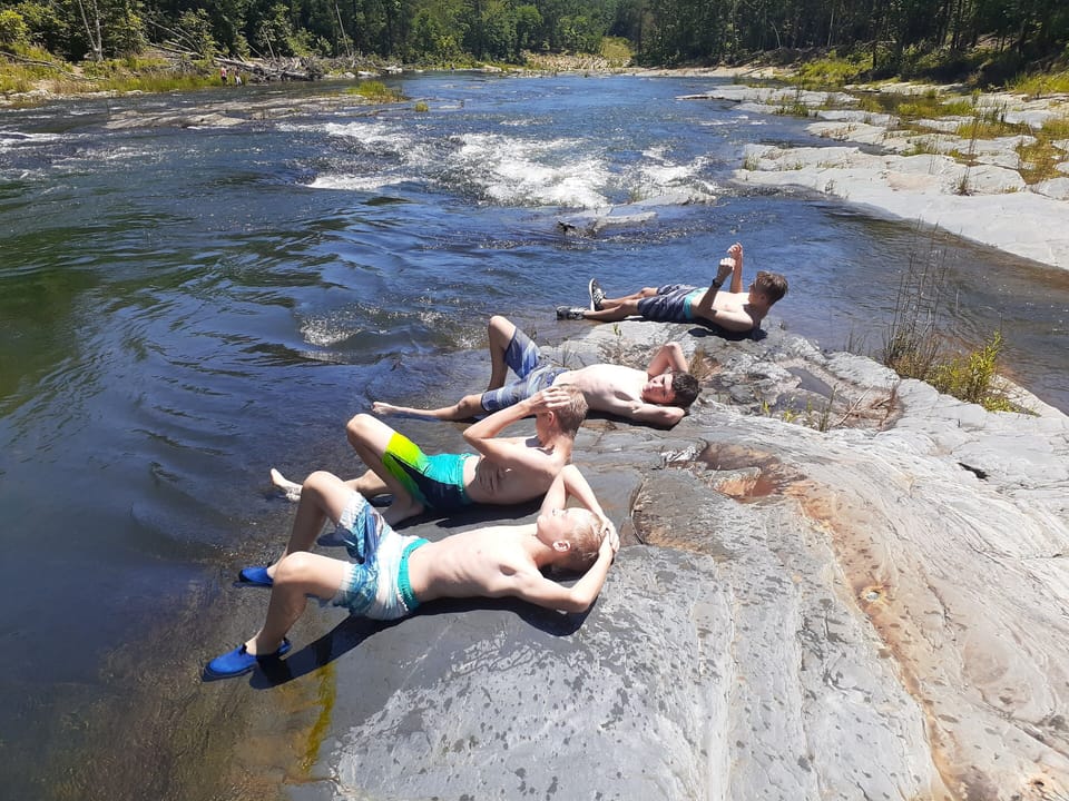 Hike to the river and let the kids play and swim! Trail is 100yds from our cabin