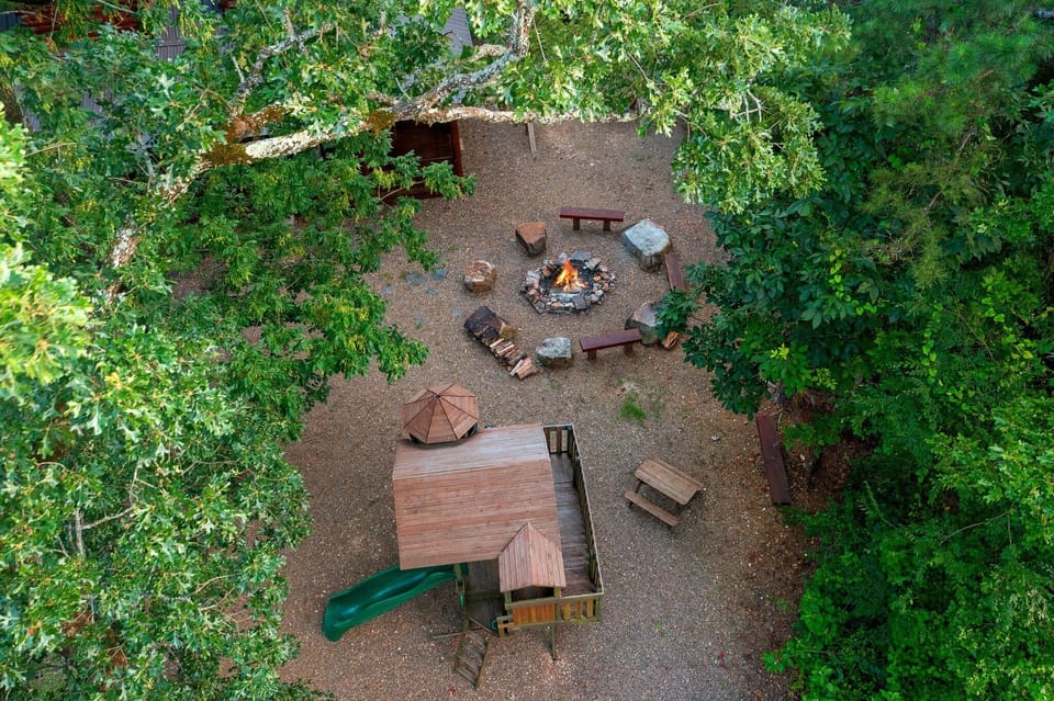Playset, Firepit, Trail System 100 yards away, swingset, fun for everyone! 