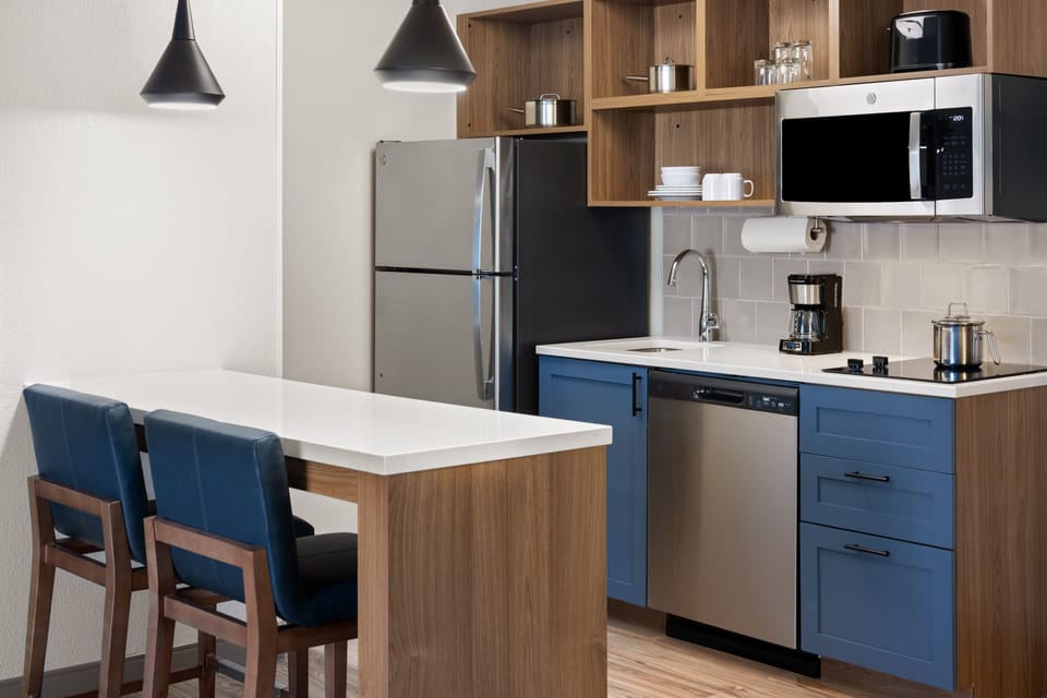 In-room safe, desk, laptop workspace, blackout drapes