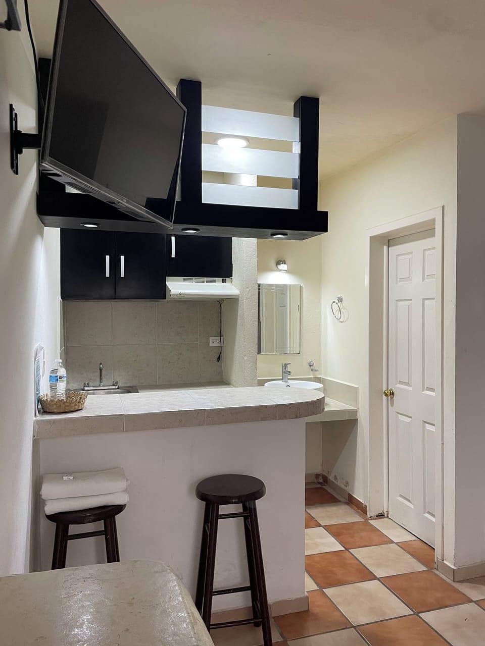 Standard Room, 1 Double Bed, Ensuite, Garden View | Private kitchen