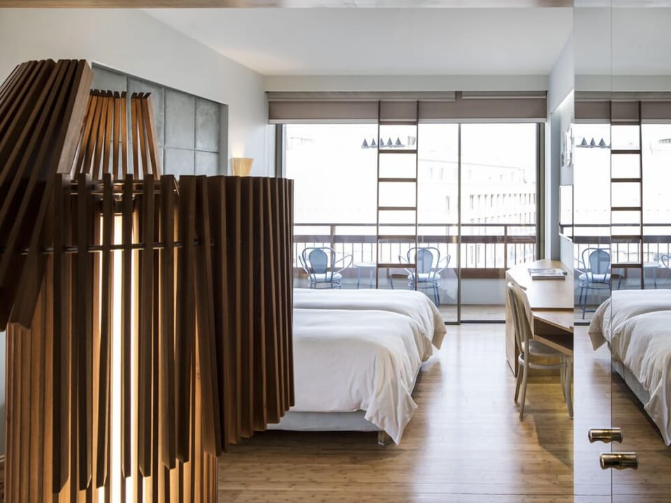 Junior Suite | Premium bedding, down comforters, minibar, in-room safe