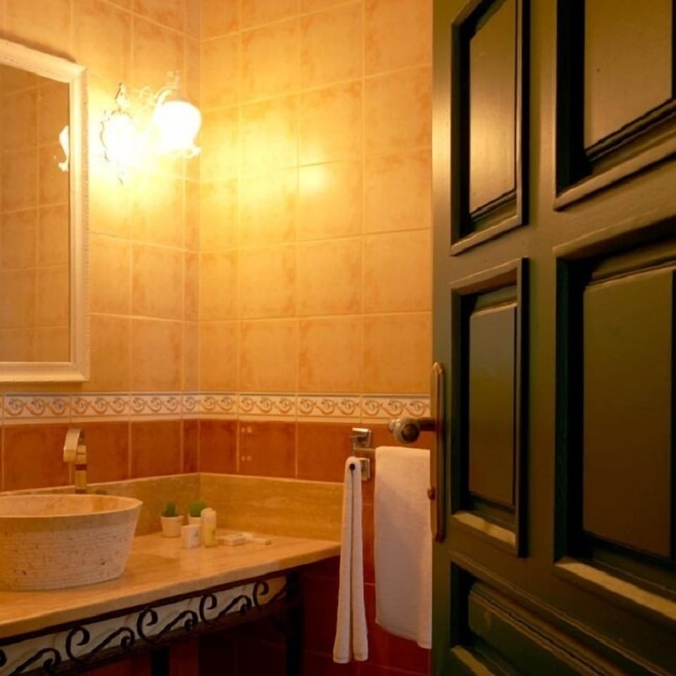 Shower, rainfall showerhead, hair dryer, slippers