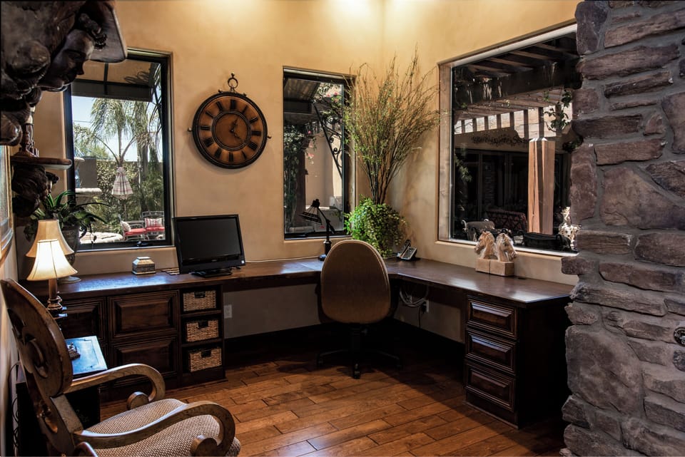 Office/ work space off of Master Suite