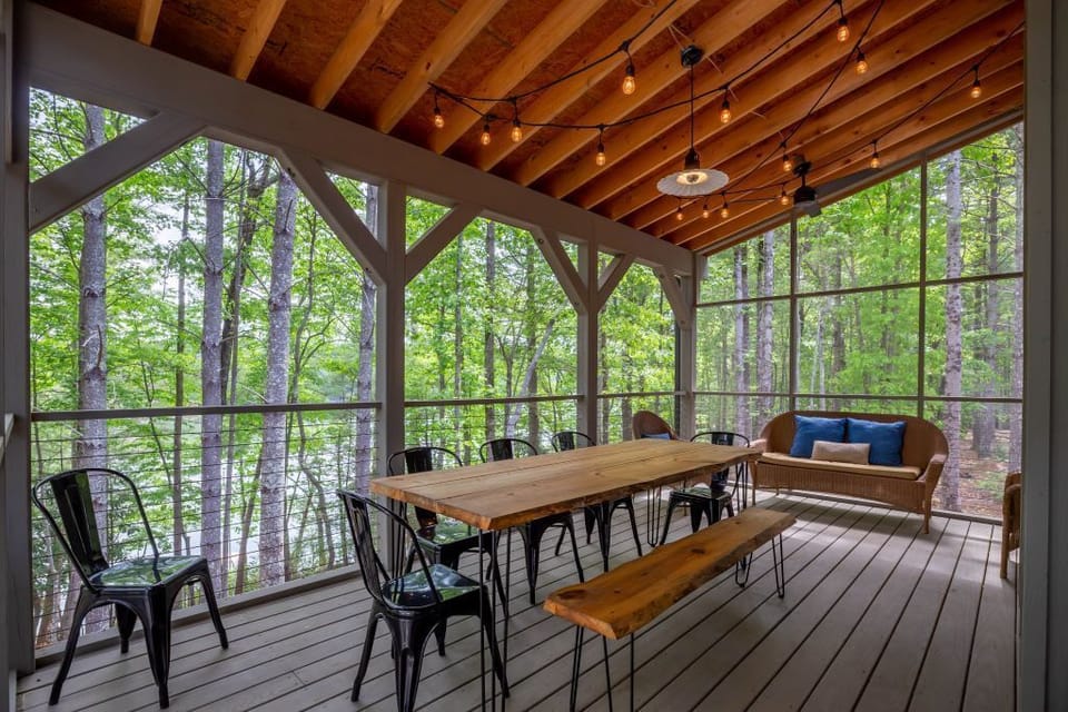 Seating for 10 and additional space to relax and enjoy.