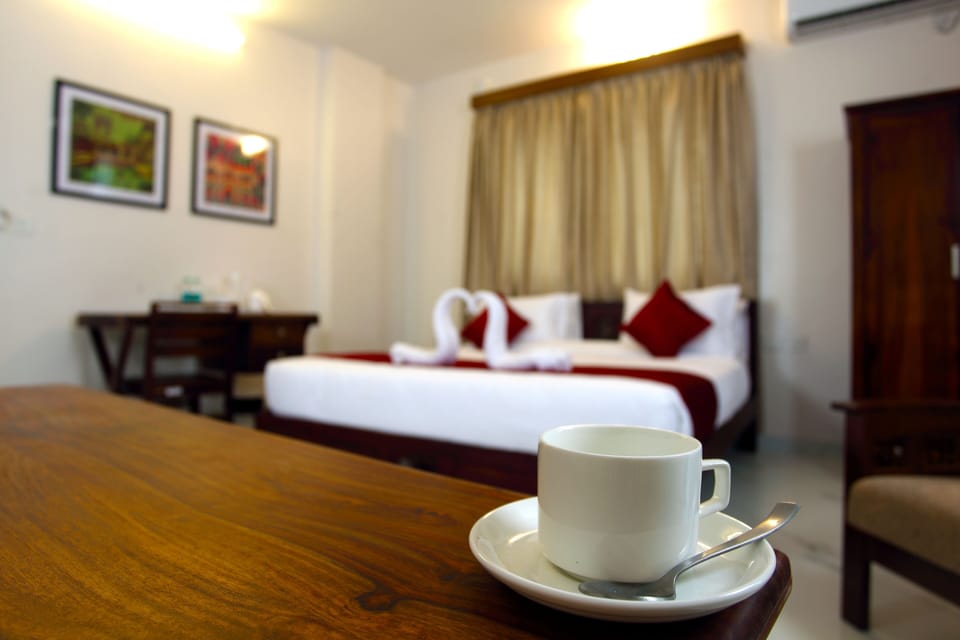 In-room safe, desk, laptop workspace, iron/ironing board