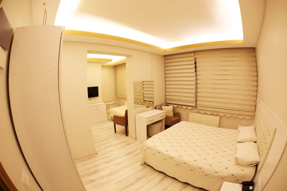 Egyptian cotton sheets, premium bedding, desk, laptop workspace
