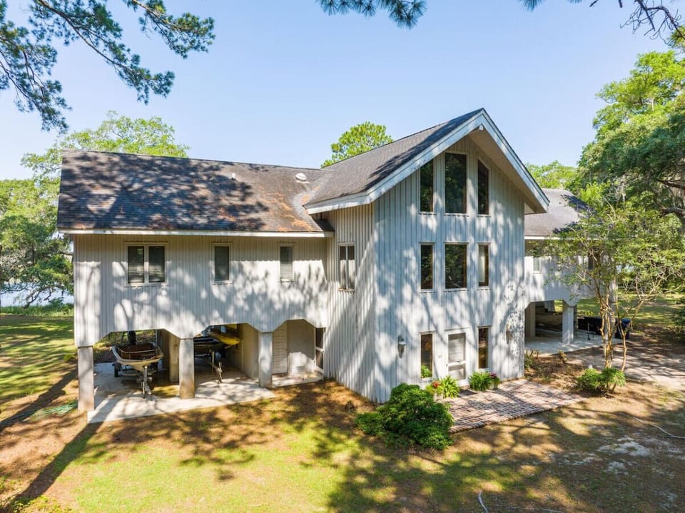 Front View of Home