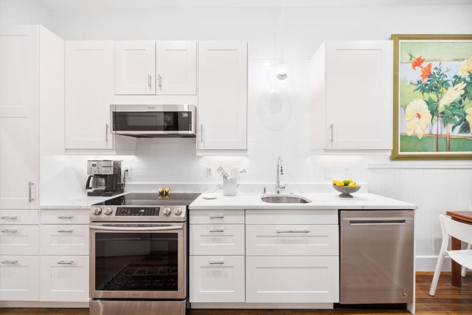 Fully Stocked Kitchen
