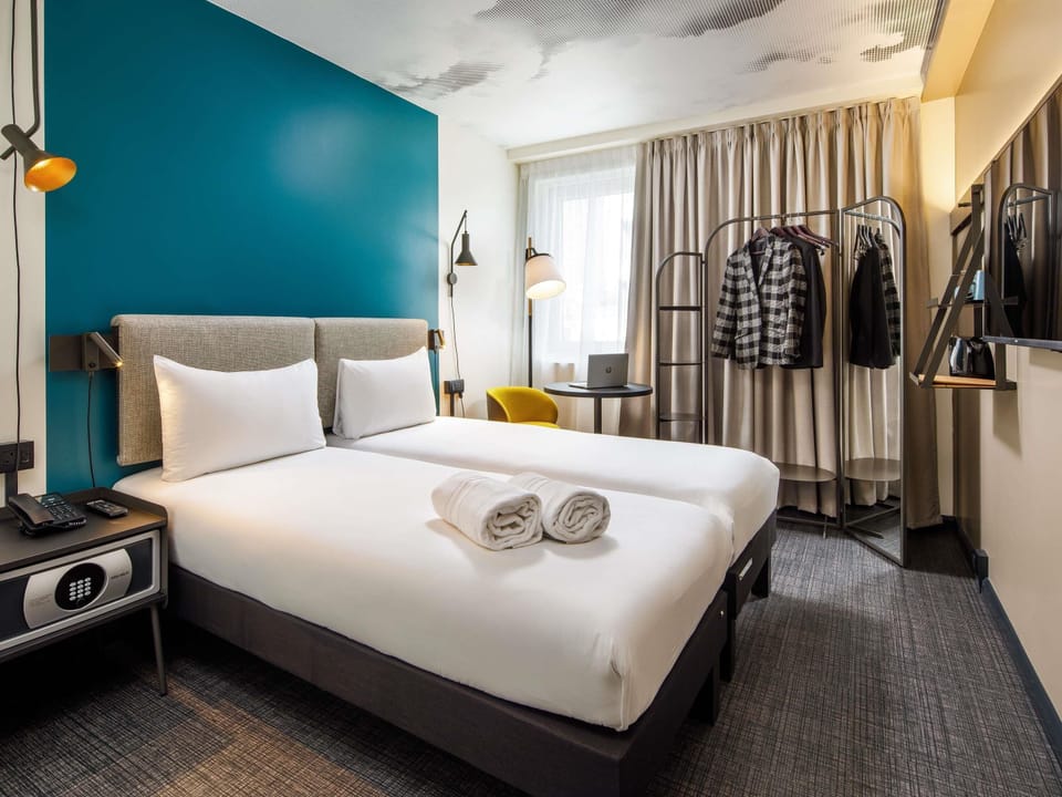Twin Room, 2 Twin Beds | Hypo-allergenic bedding, desk, blackout drapes, soundproofing