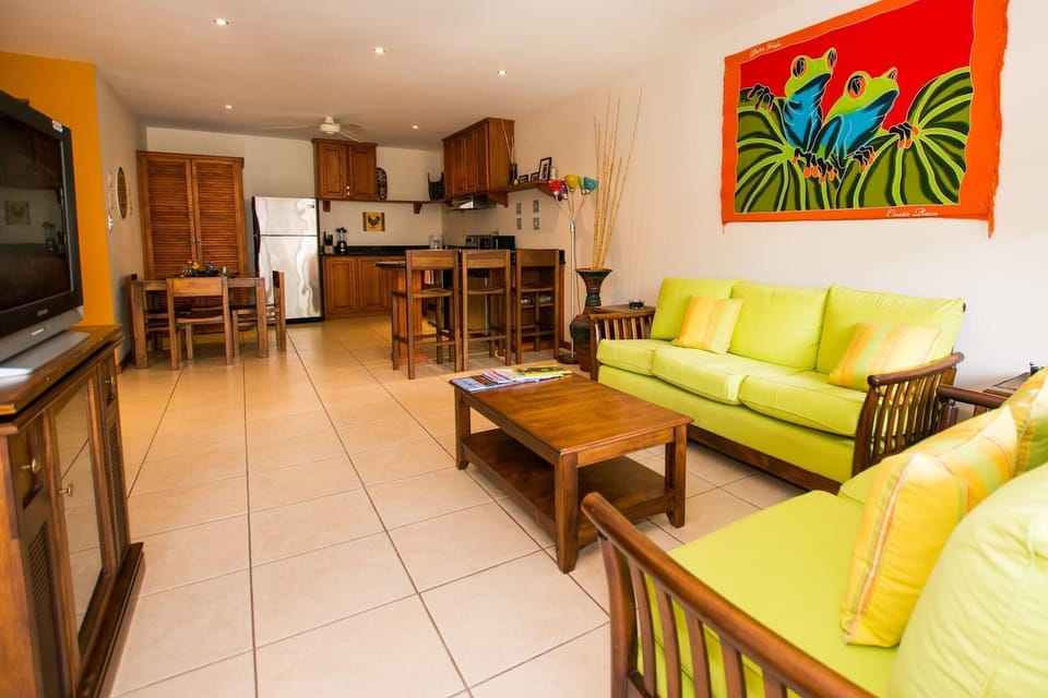 Condo, 2 Bedrooms, Accessible | Living room | TV