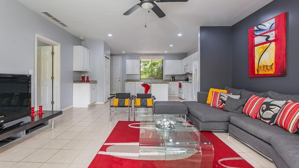 Condo, 1 Bedroom | Living room | TV
