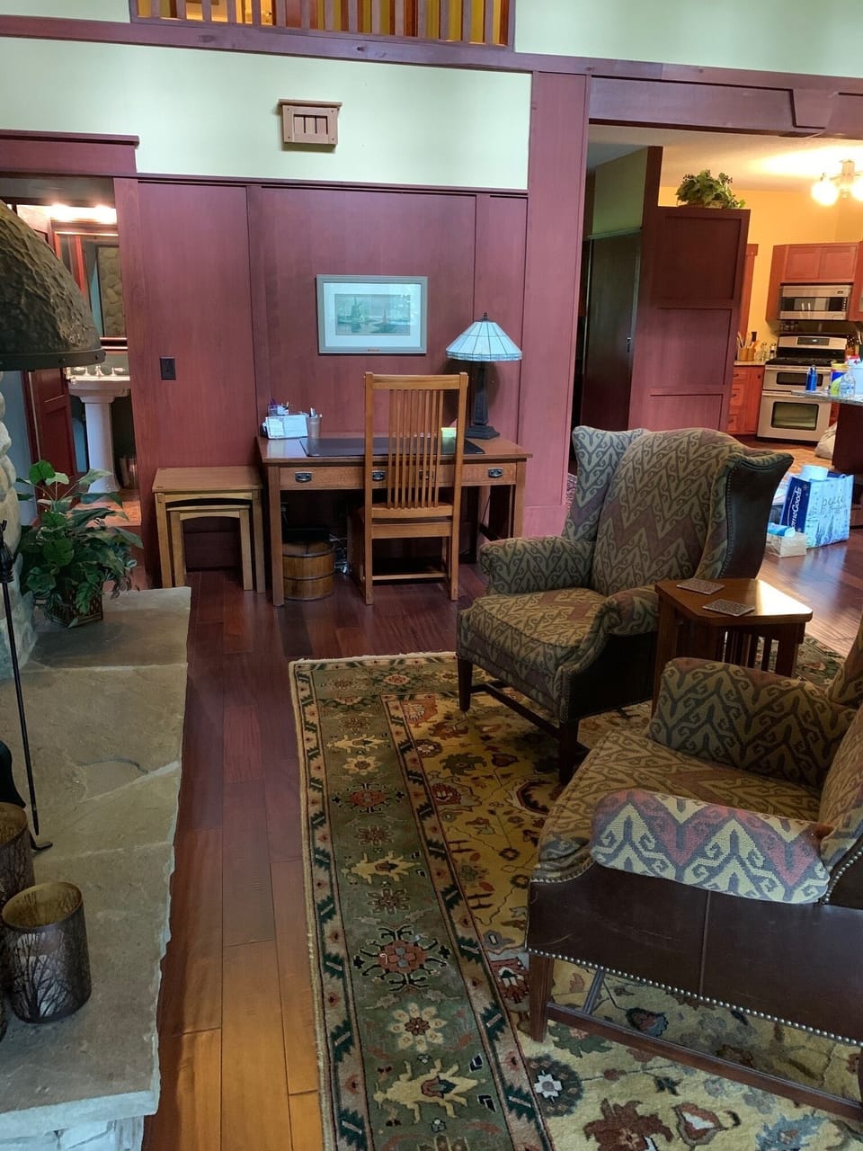Working remotely? Perfect space for working away from home or checking email!