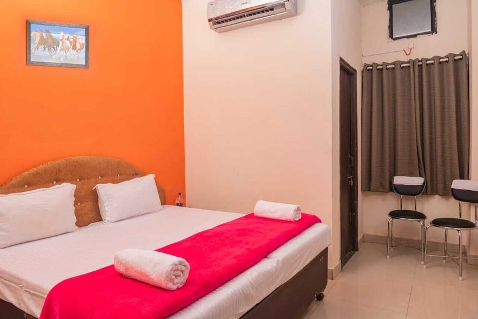 Deluxe Room | Desk, WiFi (free)