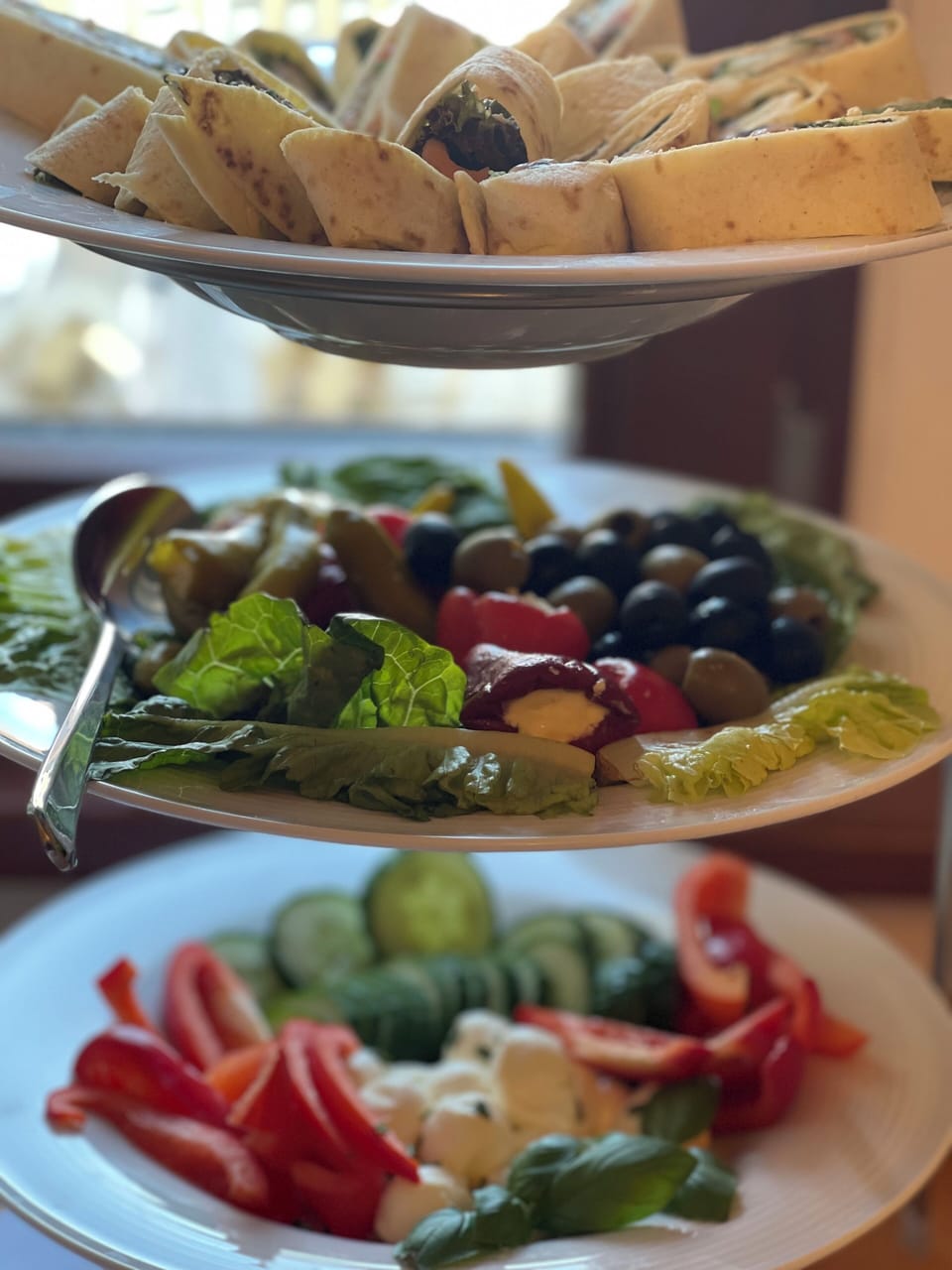 Daily buffet breakfast for a fee