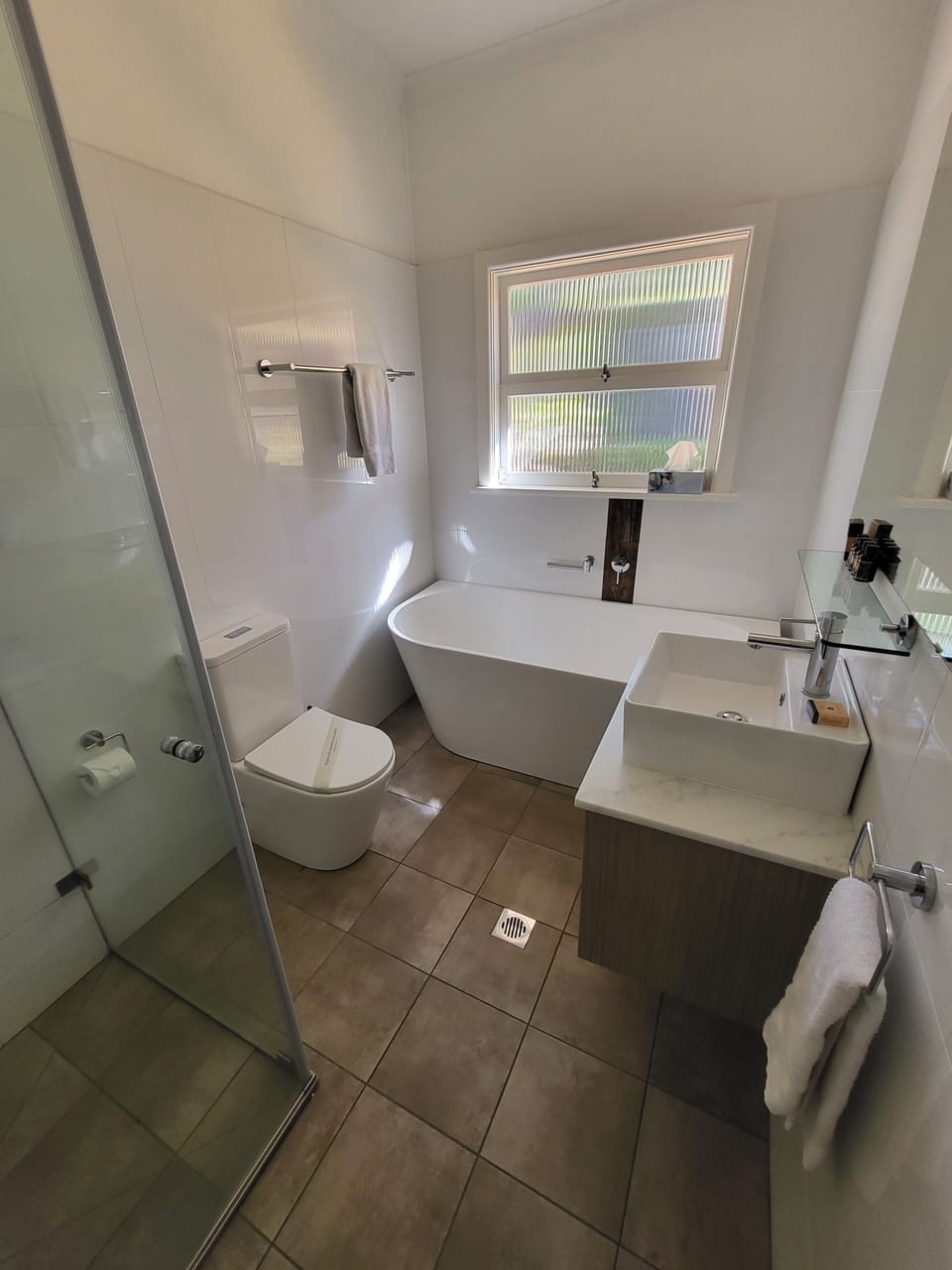 Main Bathroom