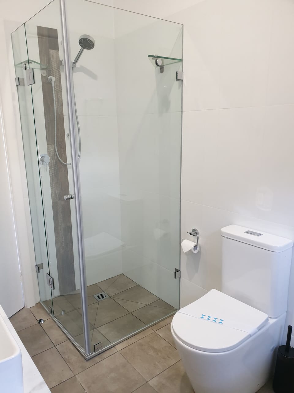 Main Bathroom Shower