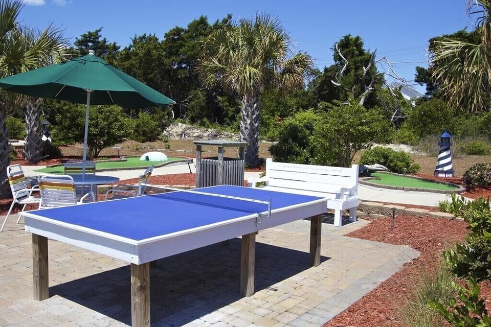 Putt putt and ping pong