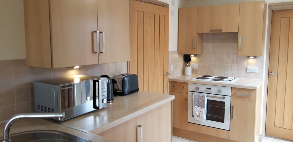 Superior Apartment, Accessible, Private Bathroom | Shared kitchen