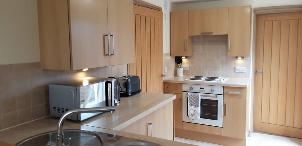 Superior Apartment, Accessible, Private Bathroom | Shared kitchen