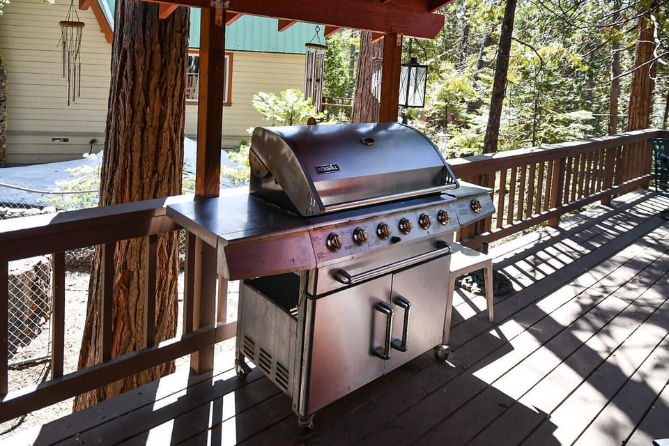 Propane BBQ grill available for guest use