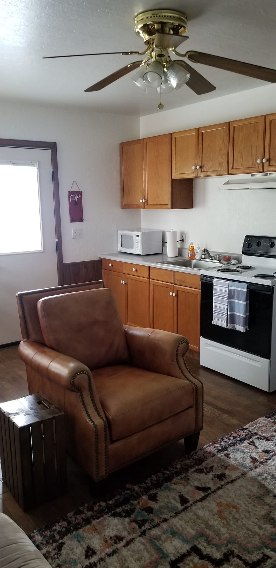 Living and kitchen