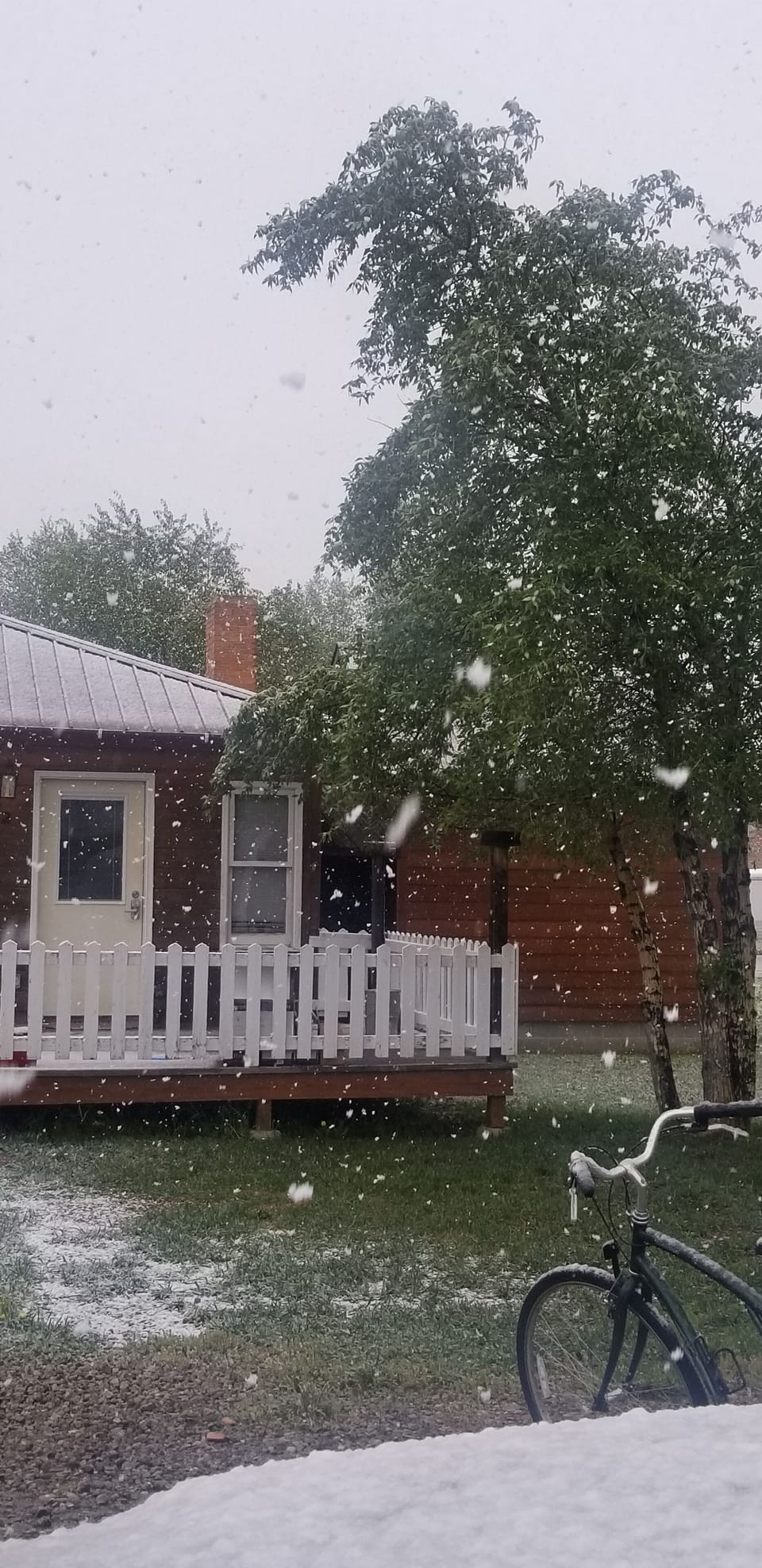Late spring snow 