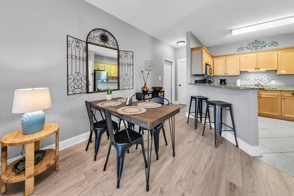Dining table plus eat-in bar seating