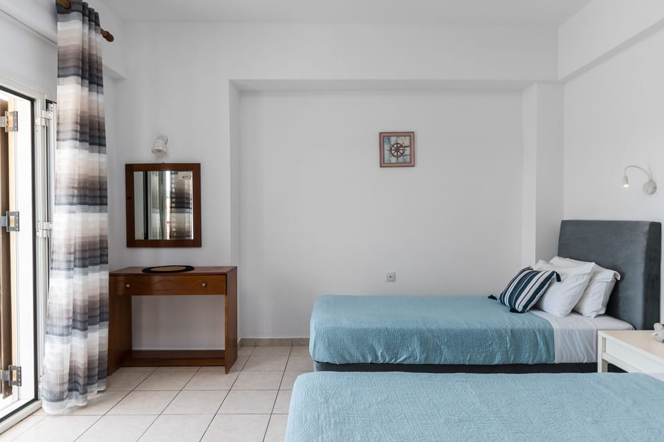 Studio | In-room safe, iron/ironing board, free WiFi, bed sheets