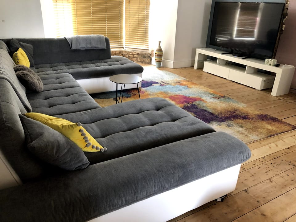 Open plan living diner perfect for chilling after your day at the beach.