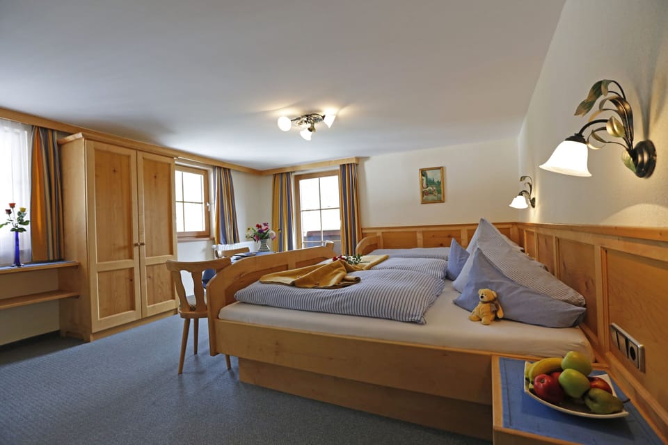 Double Room | Free WiFi, bed sheets