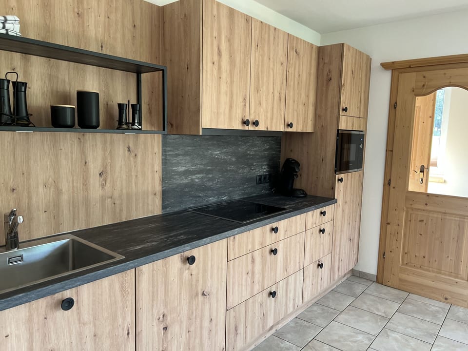 Apartment | Private kitchen | Fridge, microwave, oven, stovetop