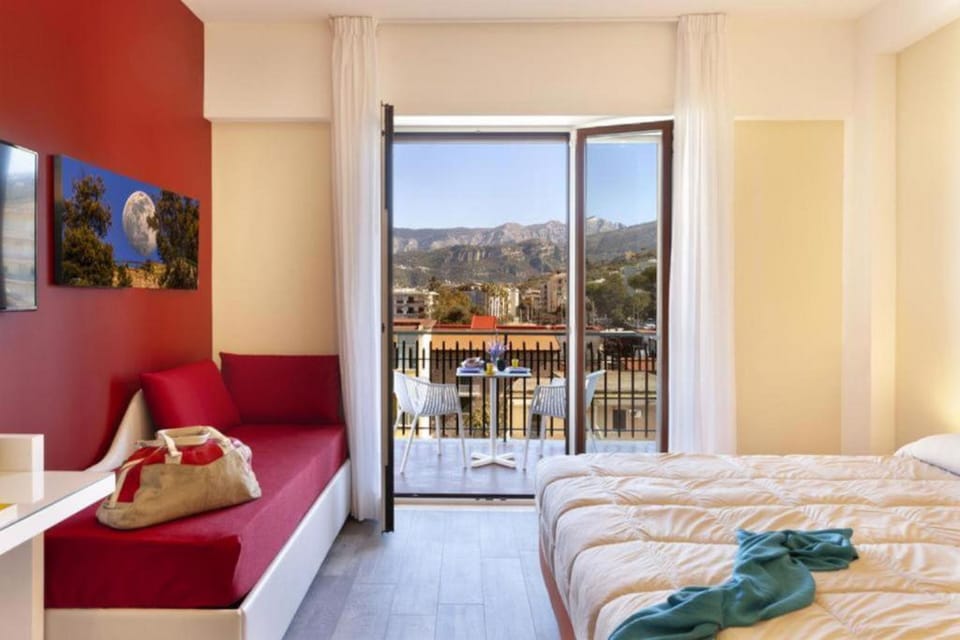 Superior Room | Premium bedding, memory foam beds, free minibar items