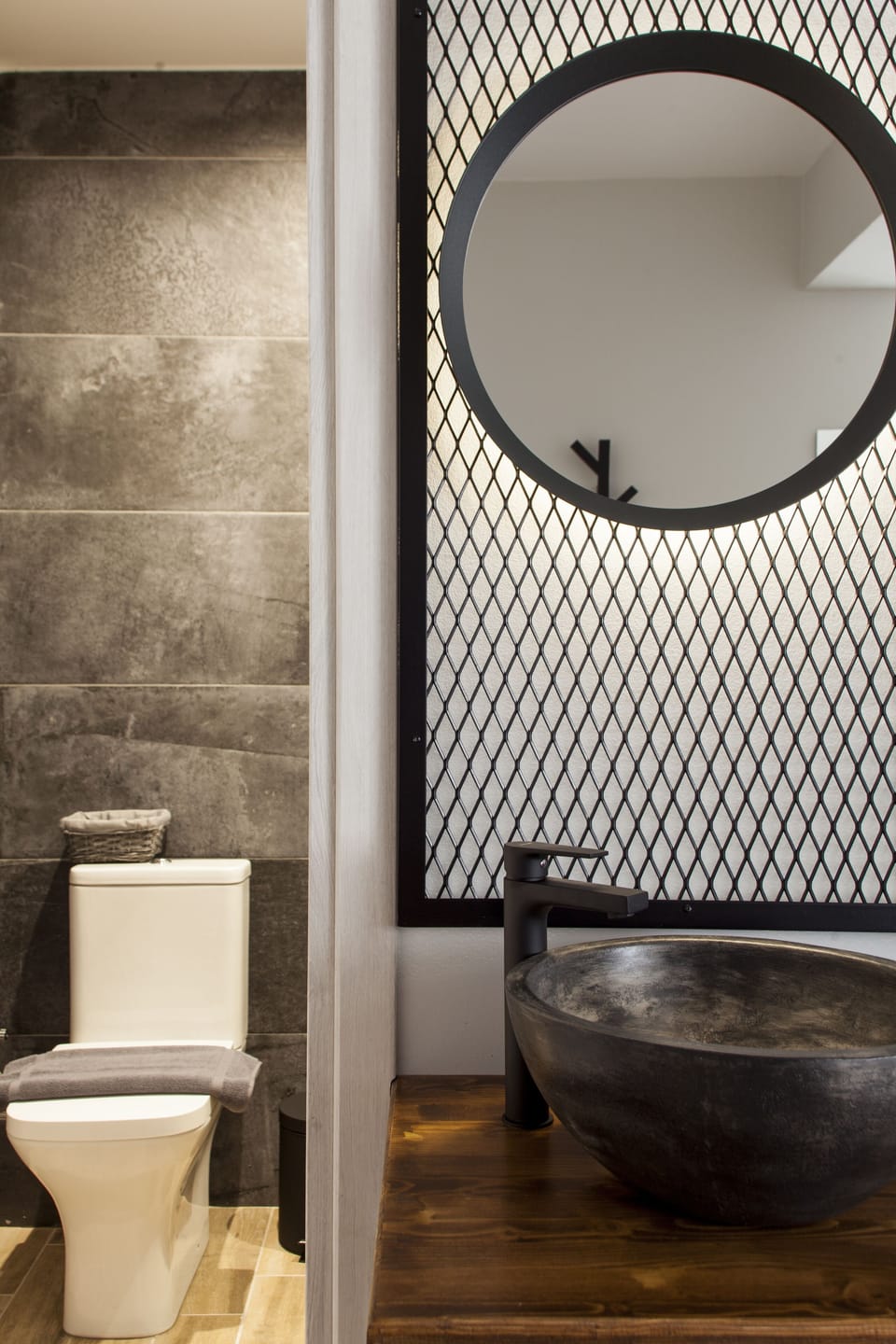 Studio (2) | Bathroom sink