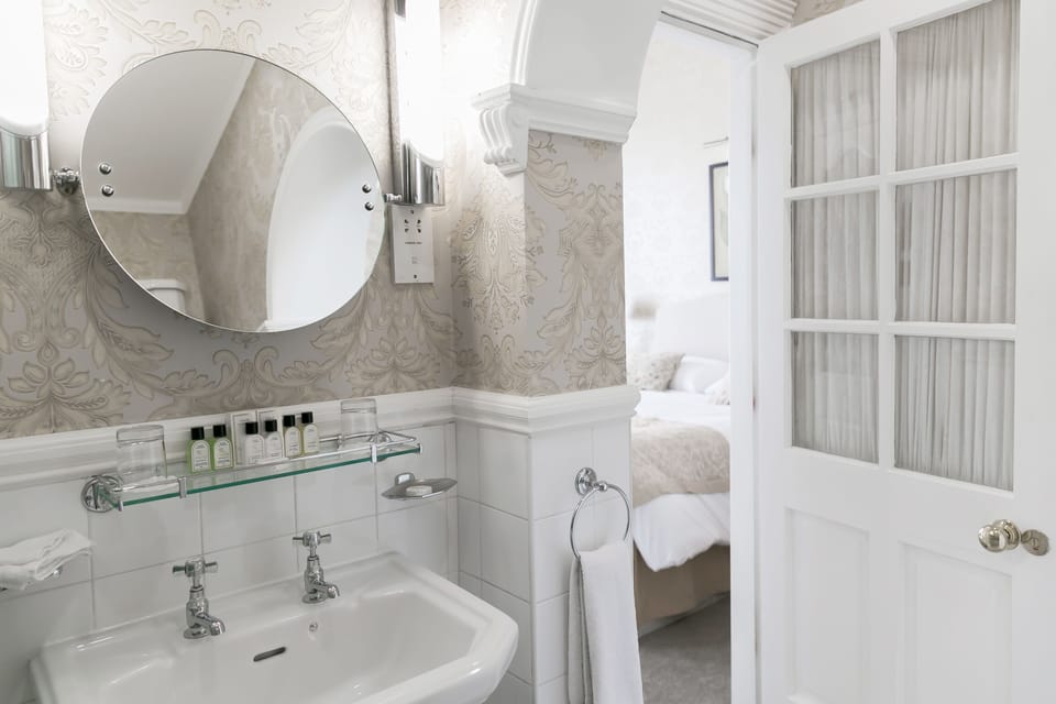 Superior Room | Desk, laptop workspace, free WiFi