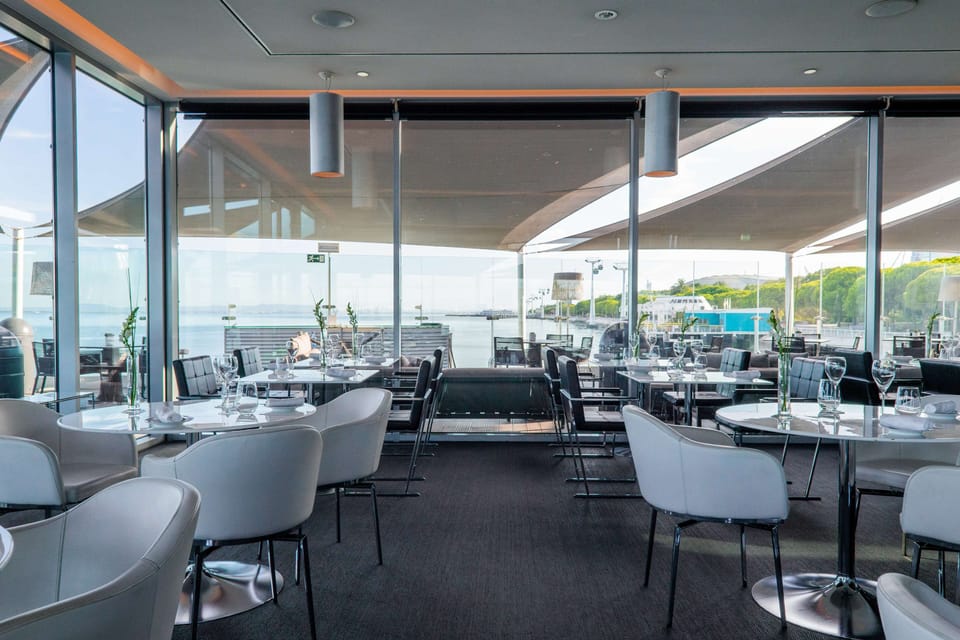 2 restaurants; breakfast, lunch, dinner, and brunch served