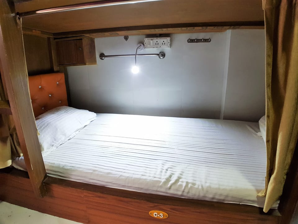 Standard Shared Dormitory | WiFi (free)