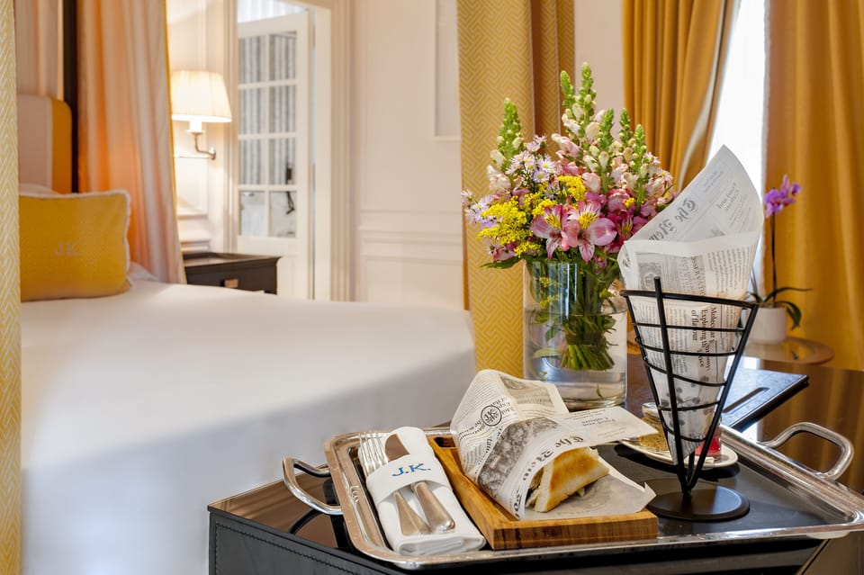 Premium bedding, down comforters, minibar, in-room safe
