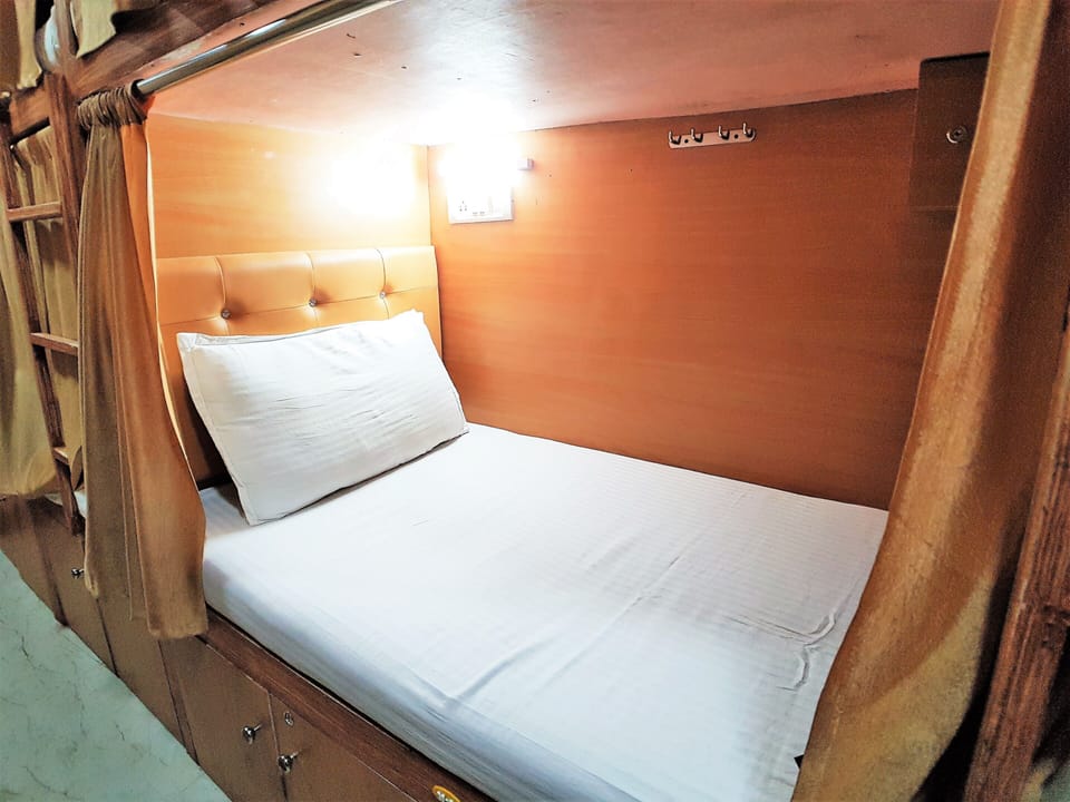 Basic Shared Dormitory, Men only | Free WiFi