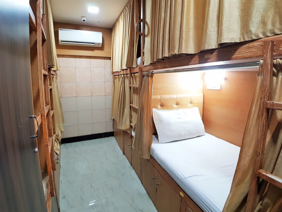 Basic Shared Dormitory, Men only | Free WiFi