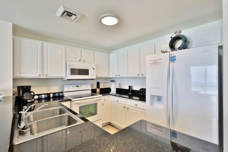 Fully stocked kitchen.