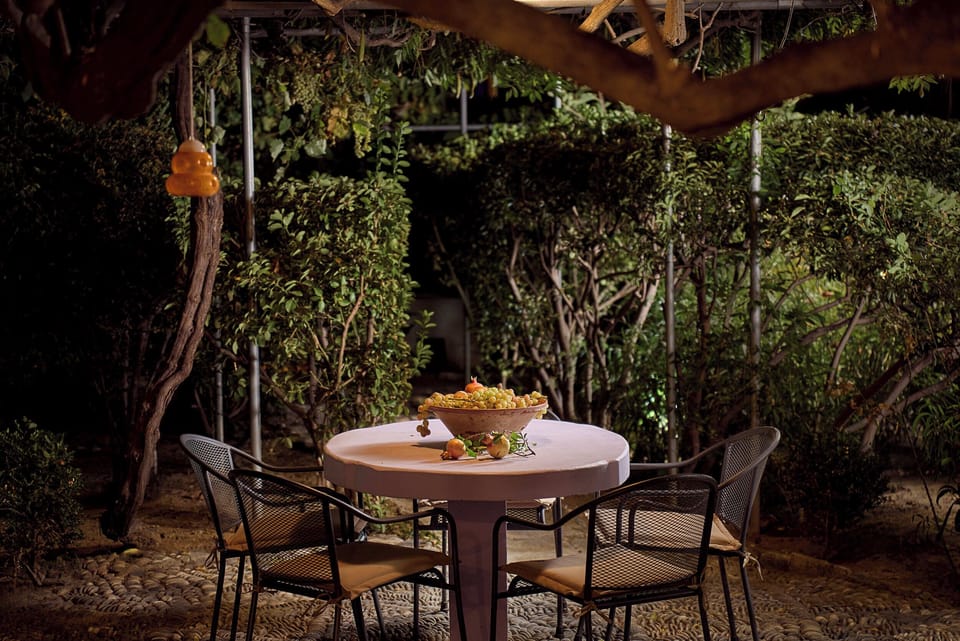 Sit back and relax in this rural homestay. 
