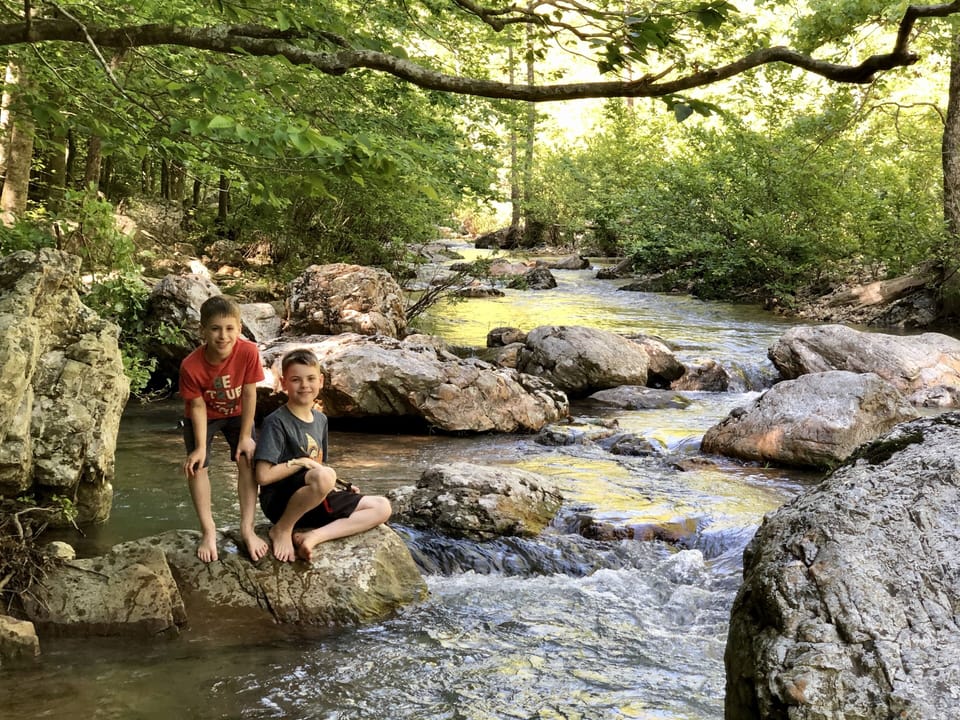 This was taken just below the Little Missouri Falls. 