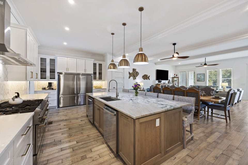 Fully equipped modern kitchen